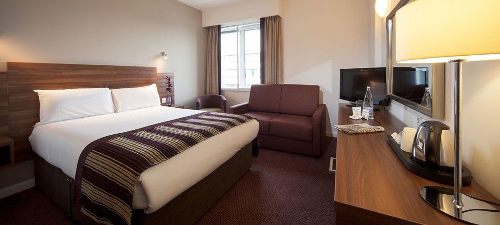 Leonardo London 4*
