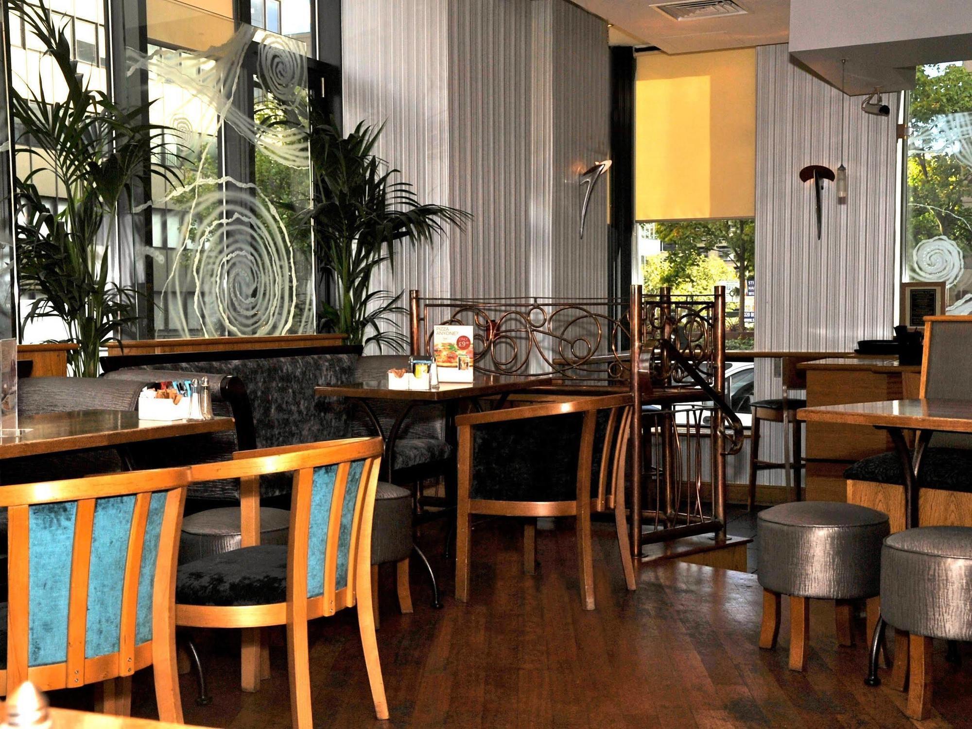 Leonardo London Hotel 4*